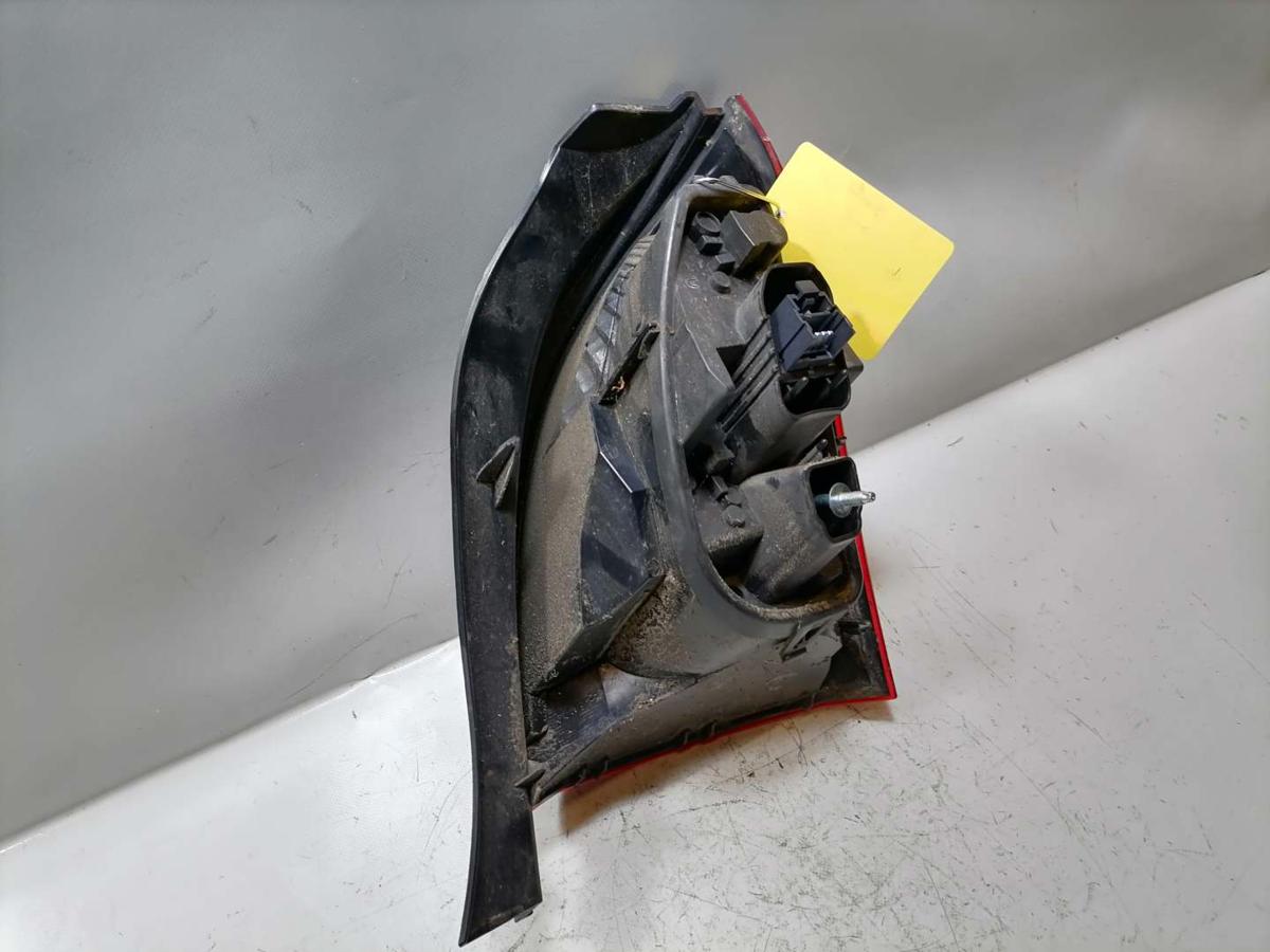 Renault Twingo 2 originla Rücklicht Rückleuchte Schlussleuchte links Facelift Bj.2014